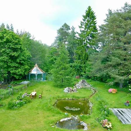 بيت ضيافة Loimu Antskog