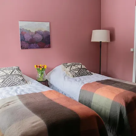 بيت ضيافة Loimu Antskog