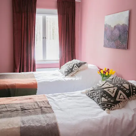 بيت ضيافة Loimu Antskog